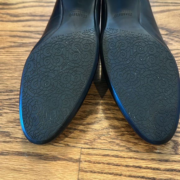 Munro size 11.5 N women’s black heels - Picture 5 of 7